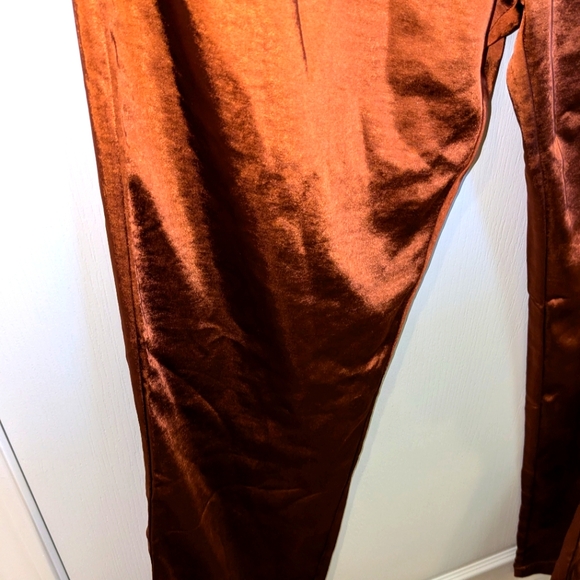 Lulu's Satin Rust Trouser Large - Picture 9 of 16
